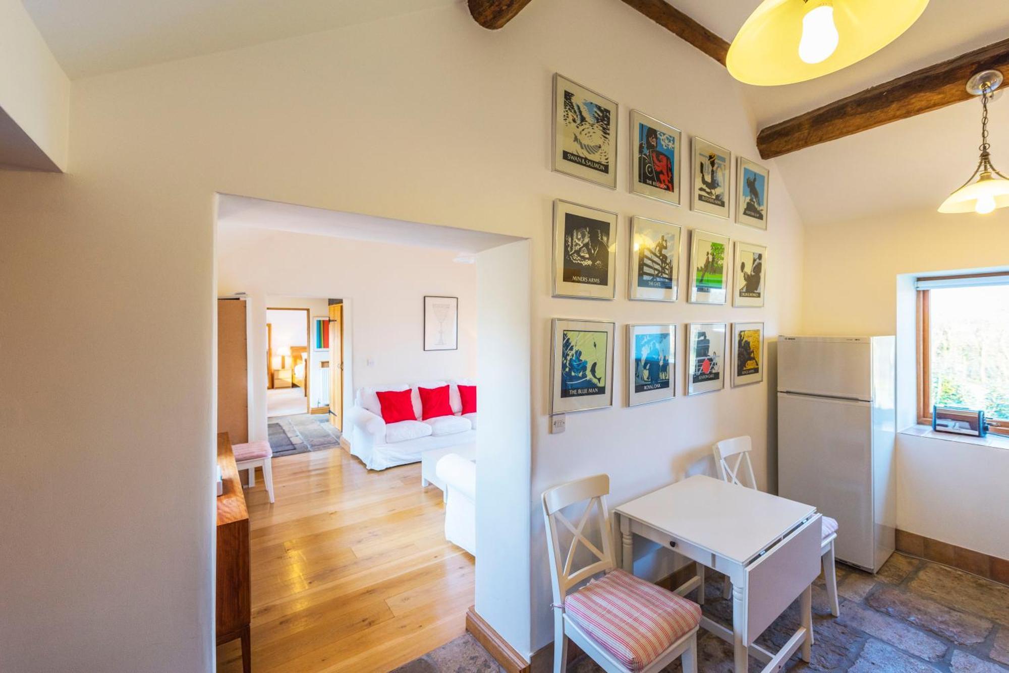 Whitley Coach House Villa Екстериор снимка