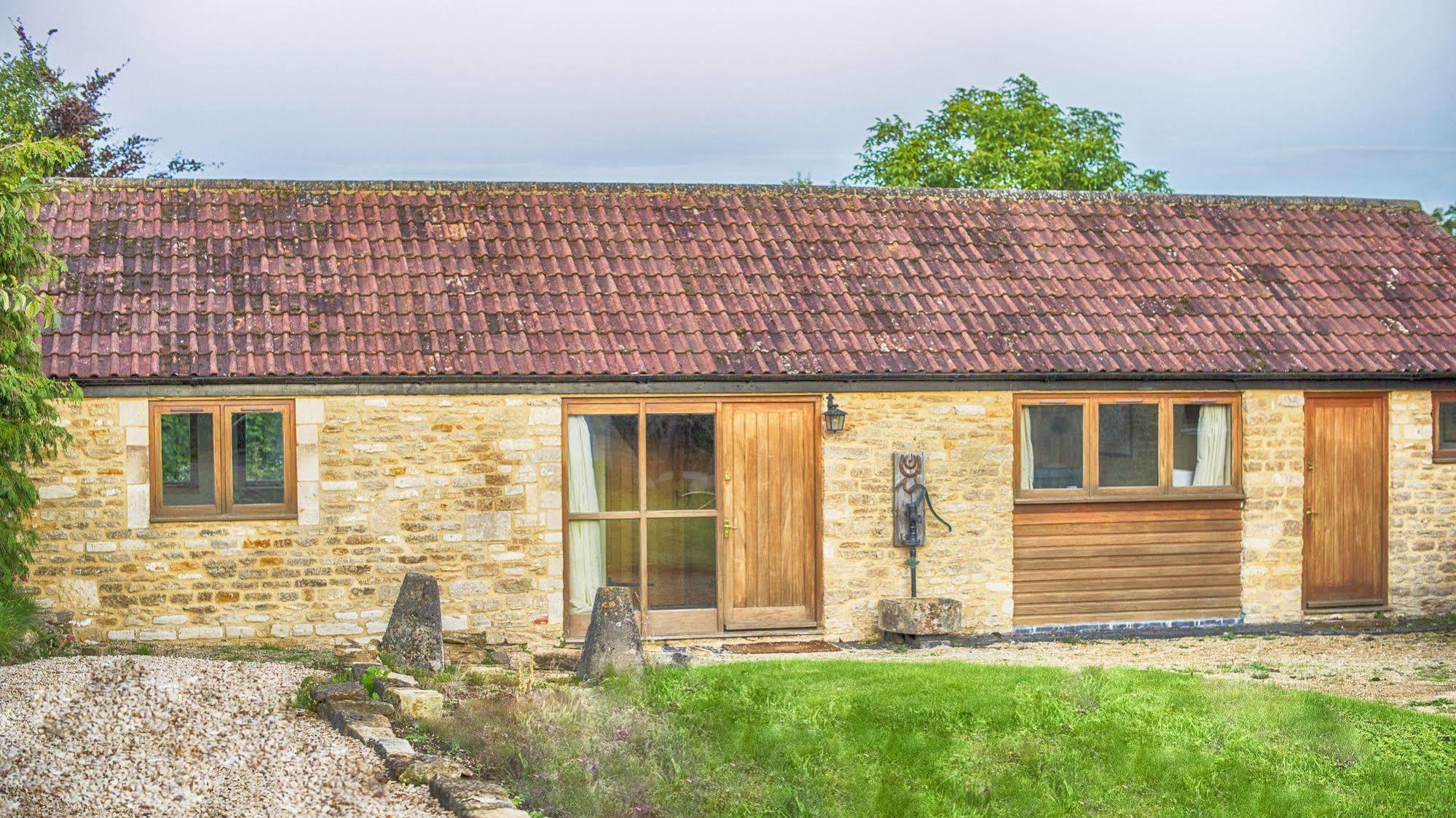 Whitley Coach House Villa Екстериор снимка