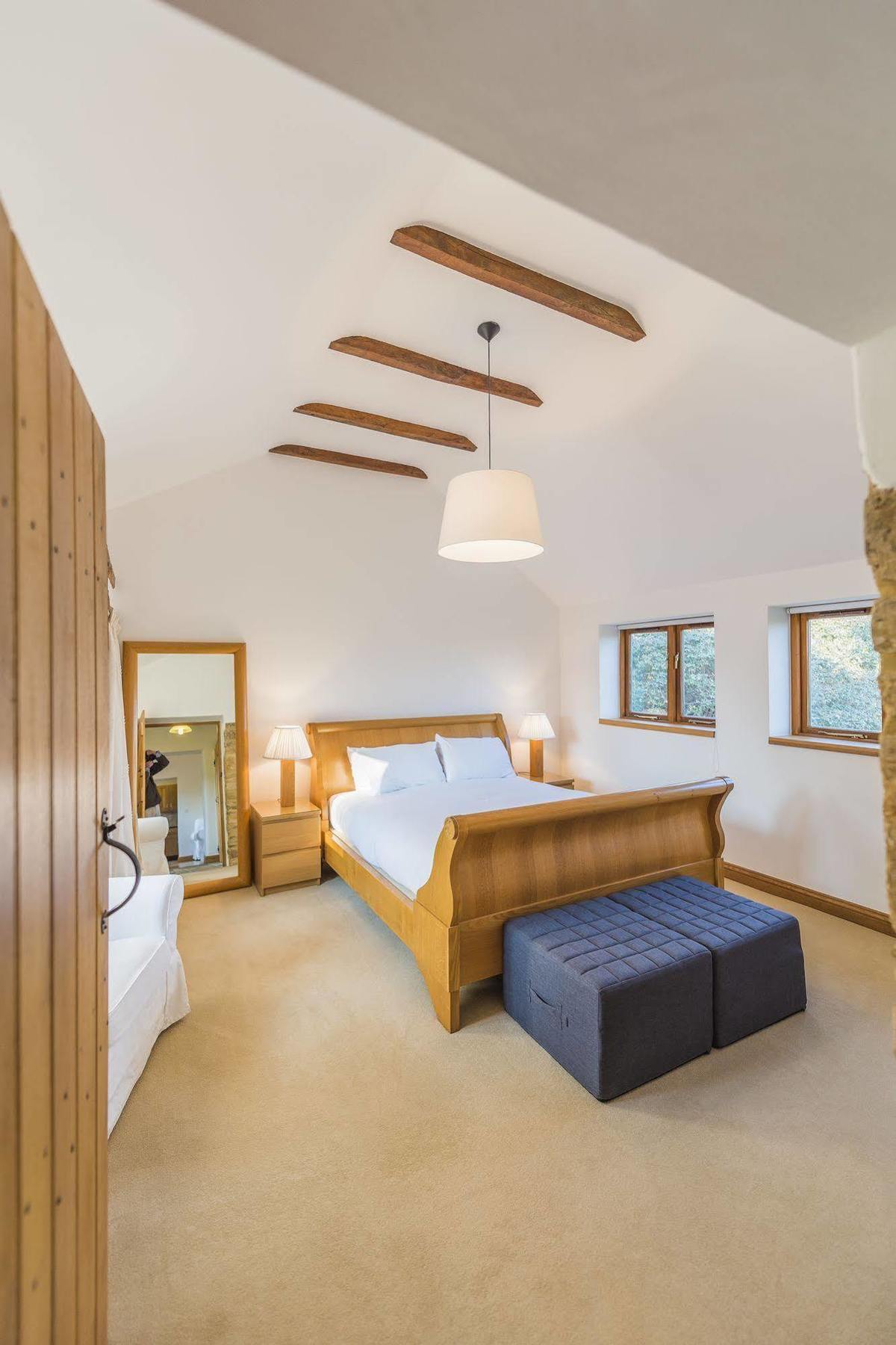 Whitley Coach House Villa Екстериор снимка