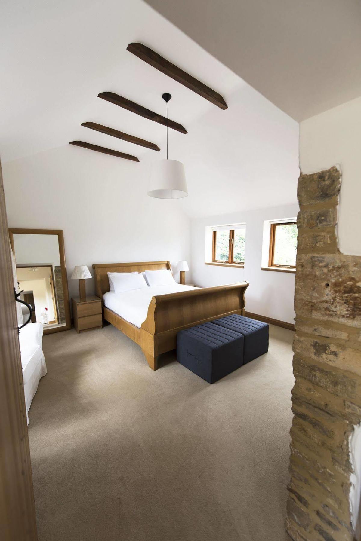 Whitley Coach House Villa Екстериор снимка